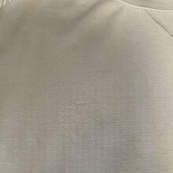 Club Monaco Oversized Soft Minimalist Lounge Top Light Green Satin Detail Small - Picture 11 of 11